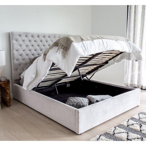 Jolie Bed